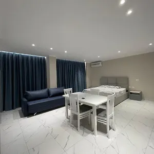 Apartment Modern Beachfront, Sarande